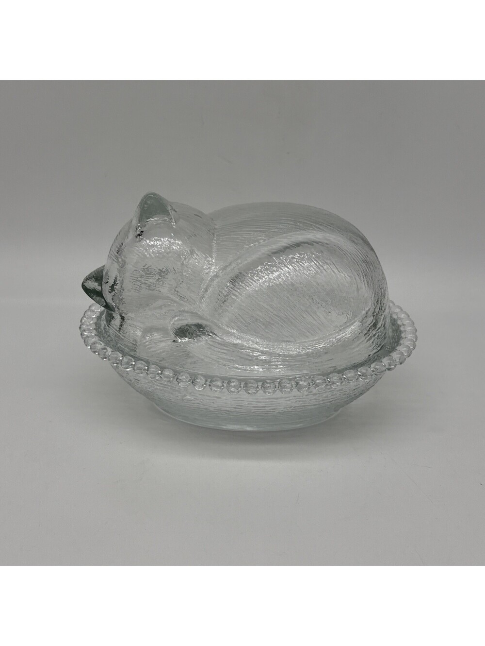 Vintage Cat On Nest Indiana Glass Sleeping Kitty Covered  Dish Clear Color